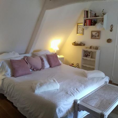 Lamaison Du Phare Honfleur Chambres D'Hotes Et Jacuzzi Prive Exteriör bild